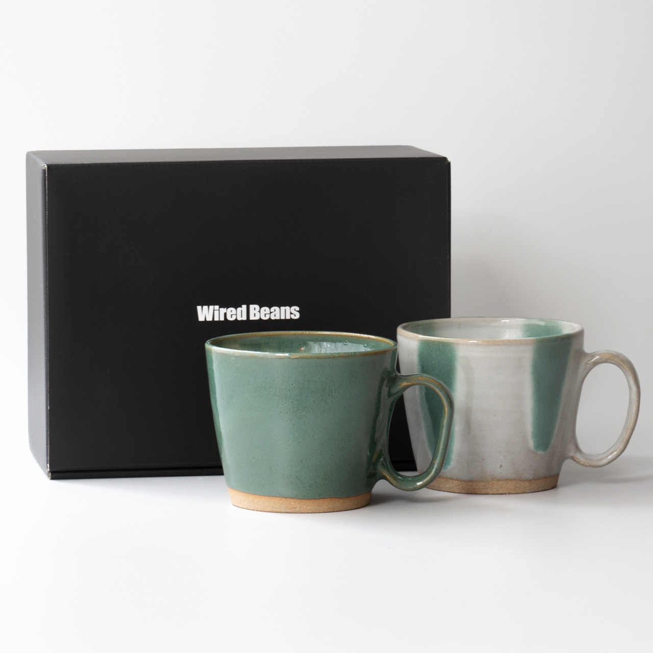 生涯を添い遂げるマグ 越中三助焼 ペアセット 緑釉・緑釉流し ギフトボックス入り ペアセット 緑釉・緑釉流し large image number 1