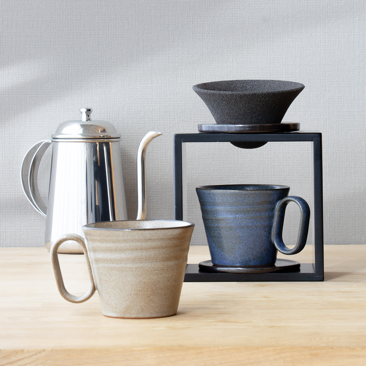 生涯を添い遂げるマグ 内原野焼 陽和工房 ペアセット 白茶・群青 ギフトボックス入り 白茶・群青 large image number 2