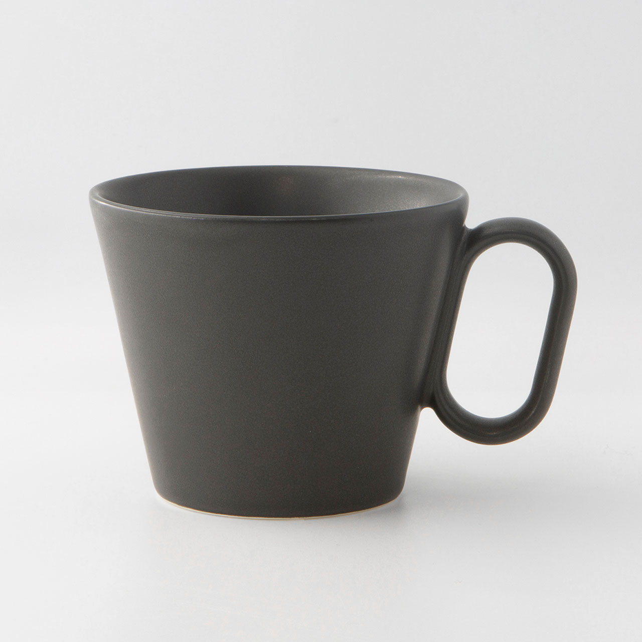 生涯を添い遂げるマグ 有田焼 レギュラー ブラックマット マグ マグカップ コーヒーカップ 磁器 日本製 佐賀 image number 1