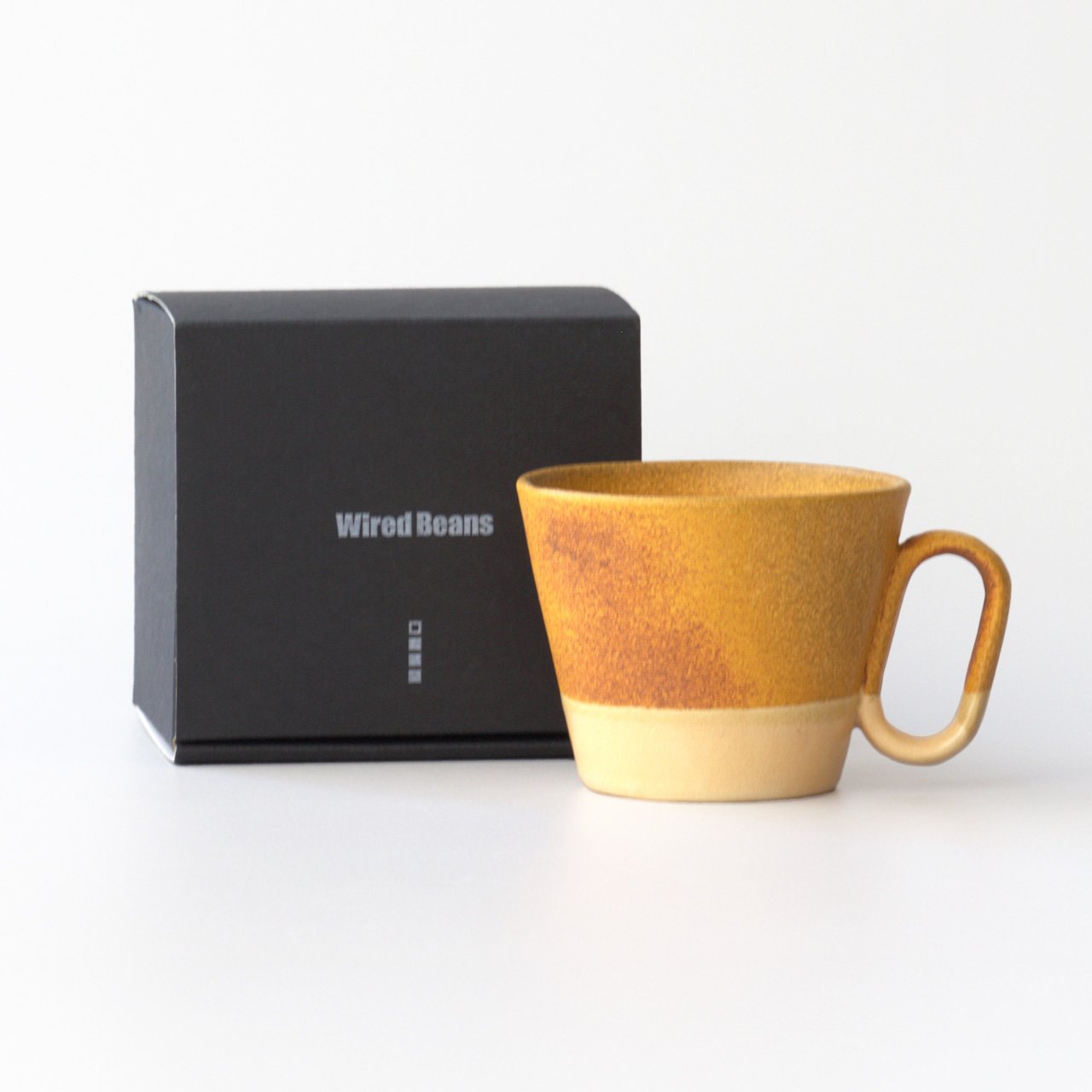 生涯を添い遂げるマグ 薩摩焼 帖佐窯 伊羅保釉 白薩摩 伊羅保釉 large image number 1