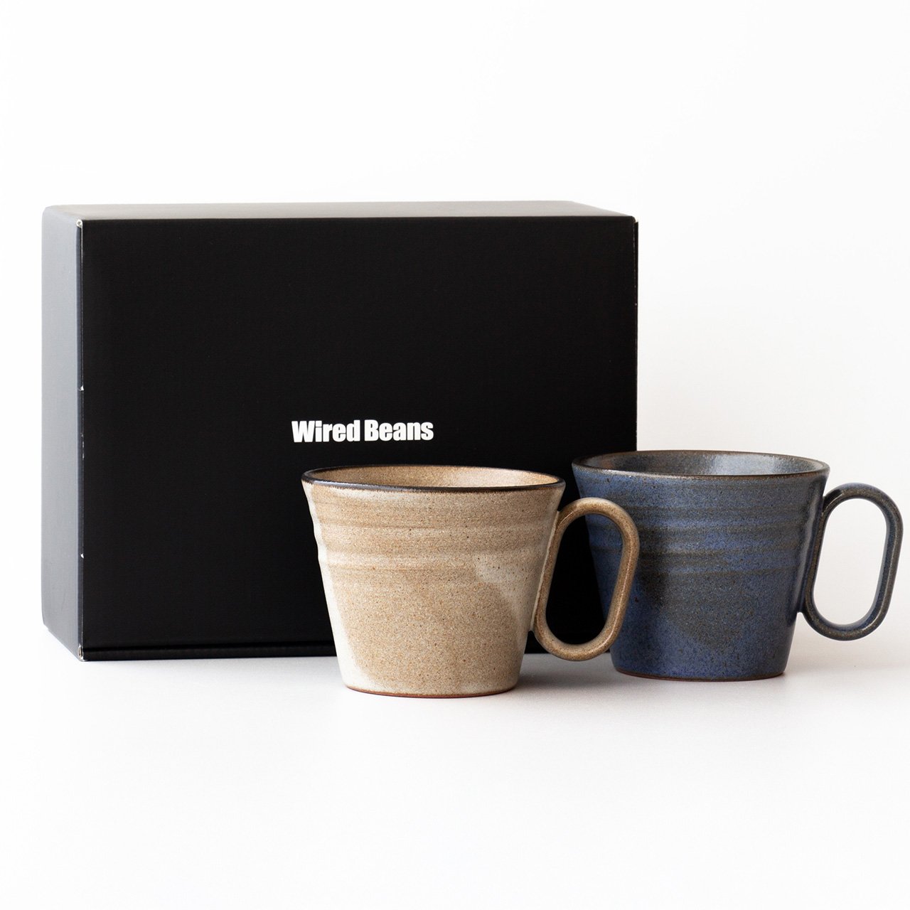 生涯を添い遂げるマグ 内原野焼 陽和工房 ペアセット 白茶・群青 ギフトボックス入り 白茶・群青 large image number 1