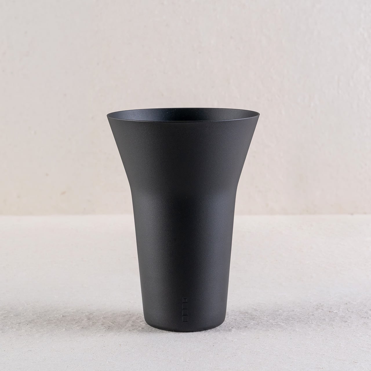 生涯を添い遂げるグラス タンブラー240 うす吹き ブラックマット swatch