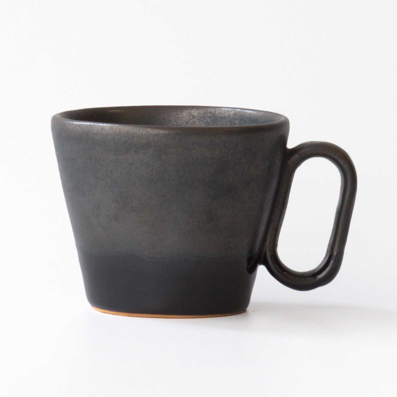 生涯を添い遂げるマグ 薩摩焼 帖佐窯 うるみ釉 黒薩摩