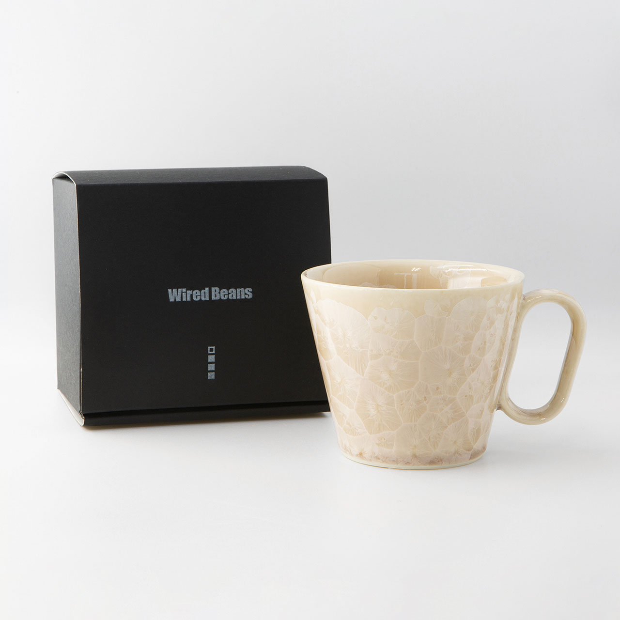生涯を添い遂げるマグ 京焼 レギュラー 花結晶 ベージュ マグカップ コーヒーカップ 磁器 日本製 京都 image number 1