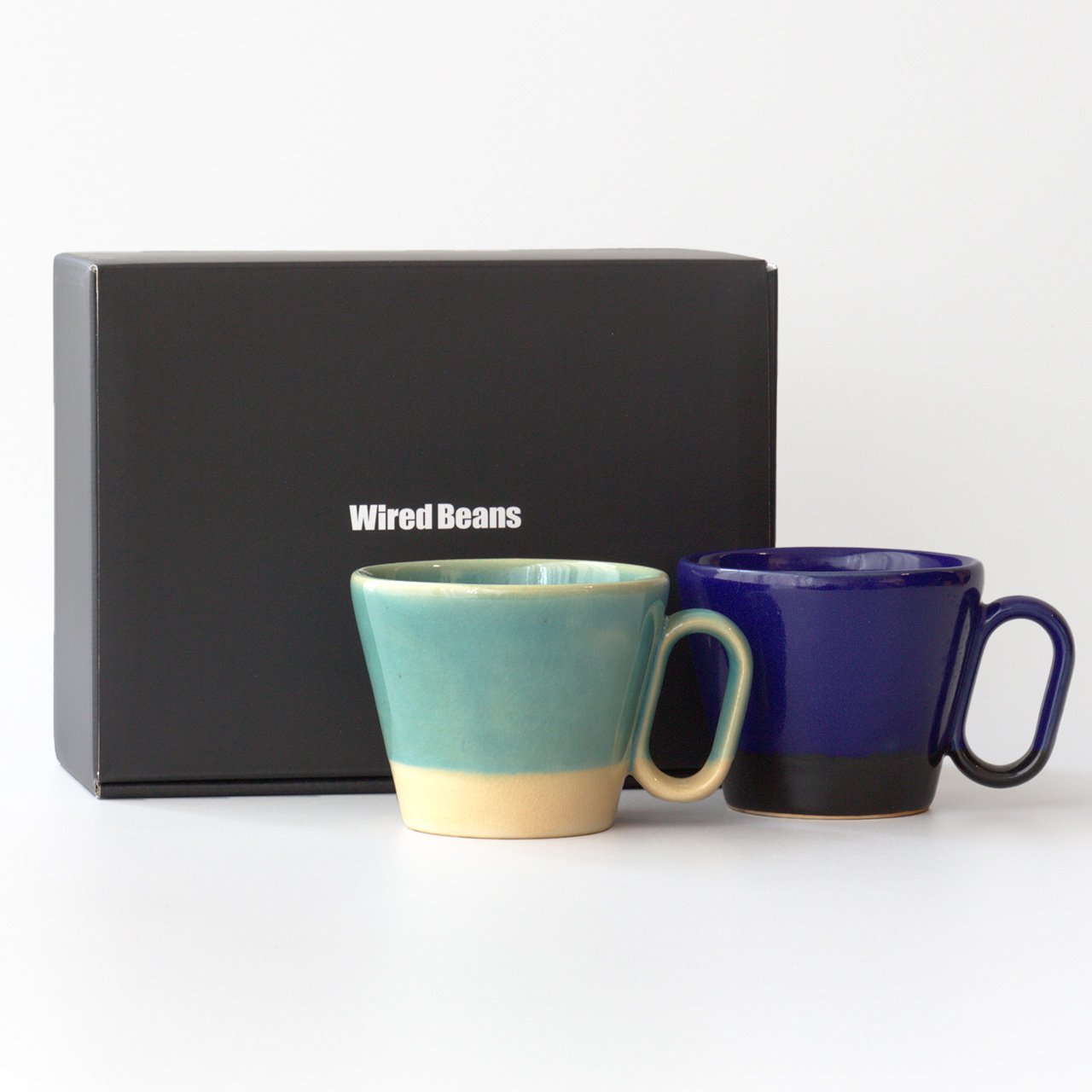 生涯を添い遂げるマグ 薩摩焼 帖佐窯 ペアセット 瑠璃釉 黒薩摩・トルコ釉 白薩摩 ギフトボックス入り 瑠璃釉・トルコ釉 large image number 1